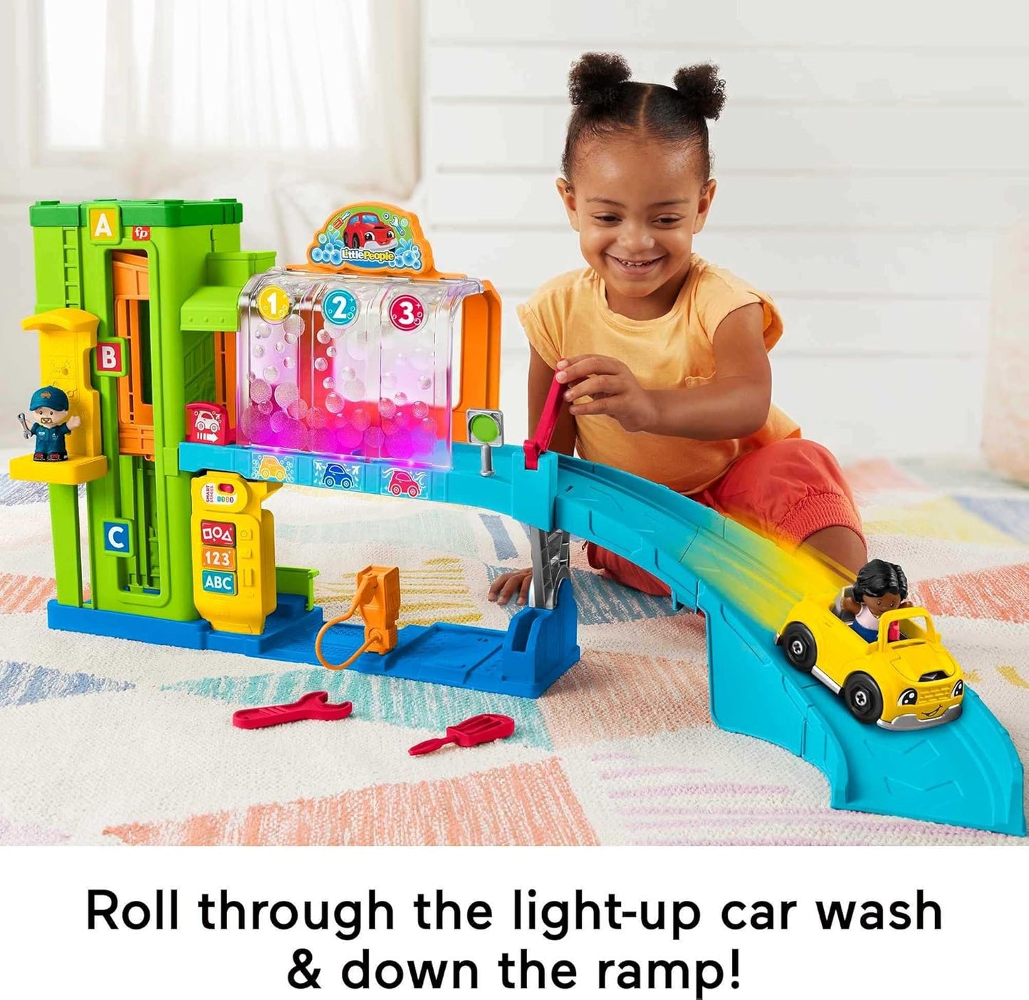 Fisher-Price Little People Toddler Toy Light-Up Learning Garage Playset with Smart Stages, Car & Ramp for Pretend Play Kids Ages 1+ Years