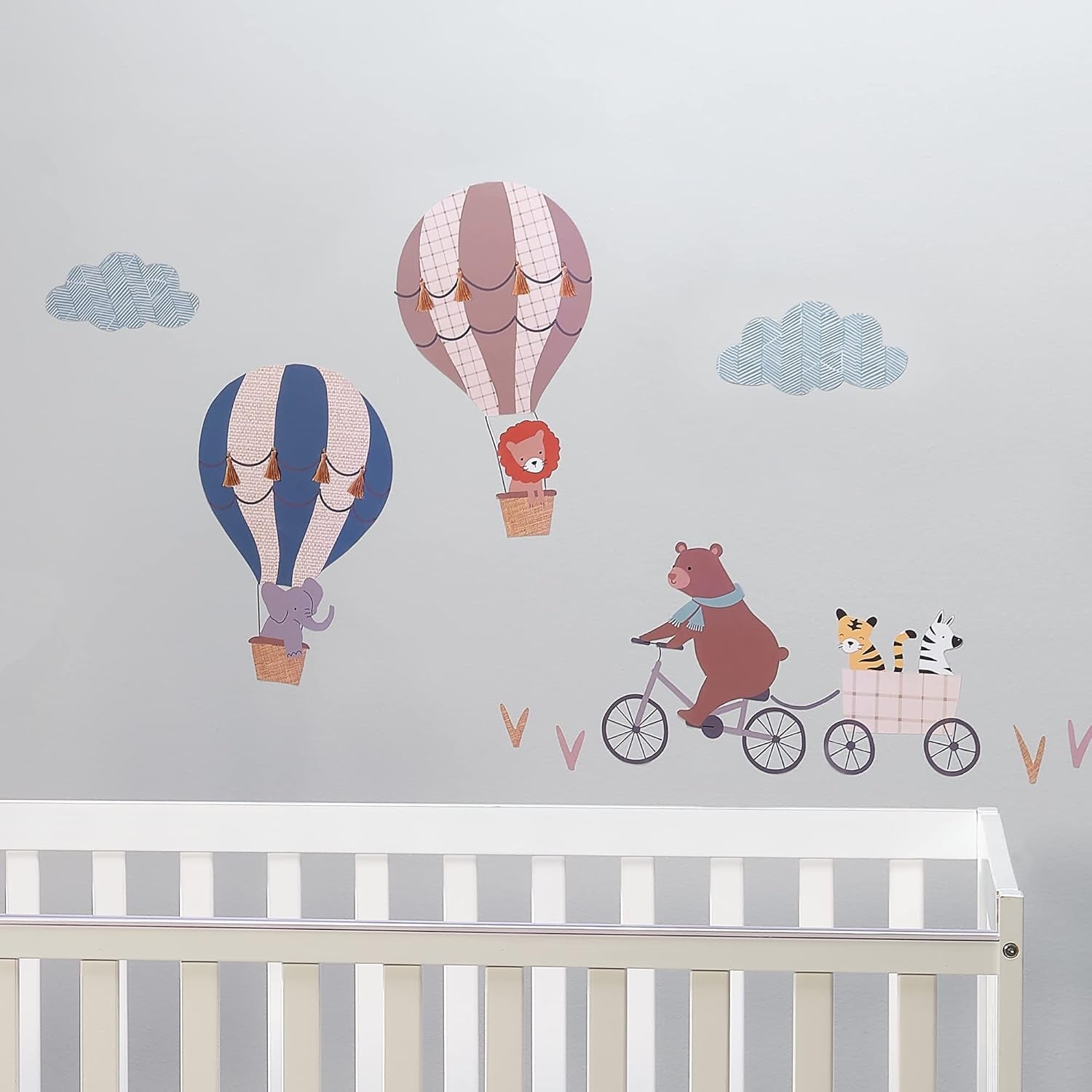 Bedtime Originals up up & Away Hot Air Ballon Animals Wall Decals