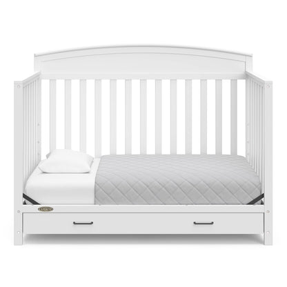 Graco Benton 5-In-1 Convertible Crib with Drawer (White) - Converts from Baby Crib to Toddler Bed, Daybed and Full-Size Bed, Fits Standard Full-Size Crib Mattress, Adjustable Mattress Support Base