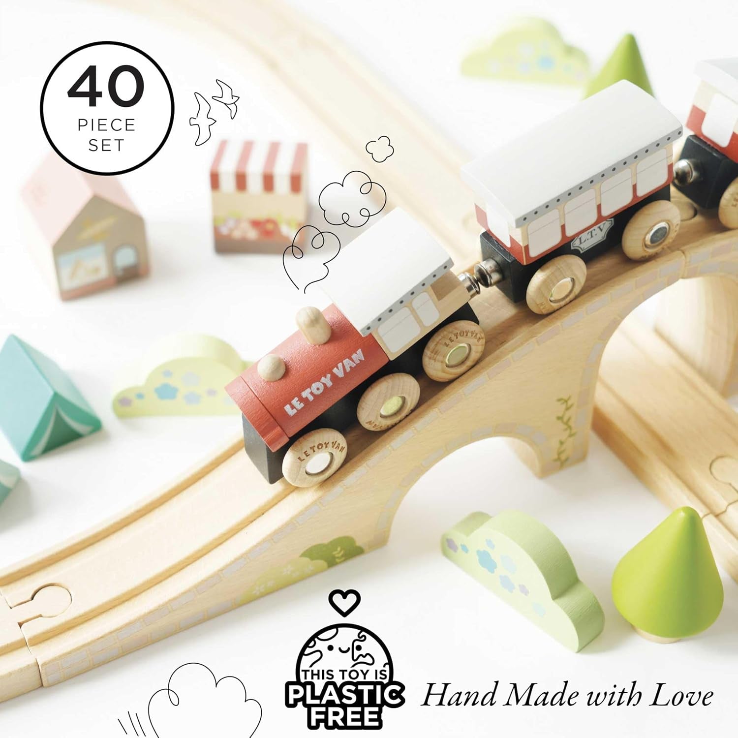 Le Toy Van Wooden Train Set with Figure of 8 Train Track, Plastic Free Set with Universal Compatible Train Track, Suitable for 36+ Months, Girls and Boys, TV702