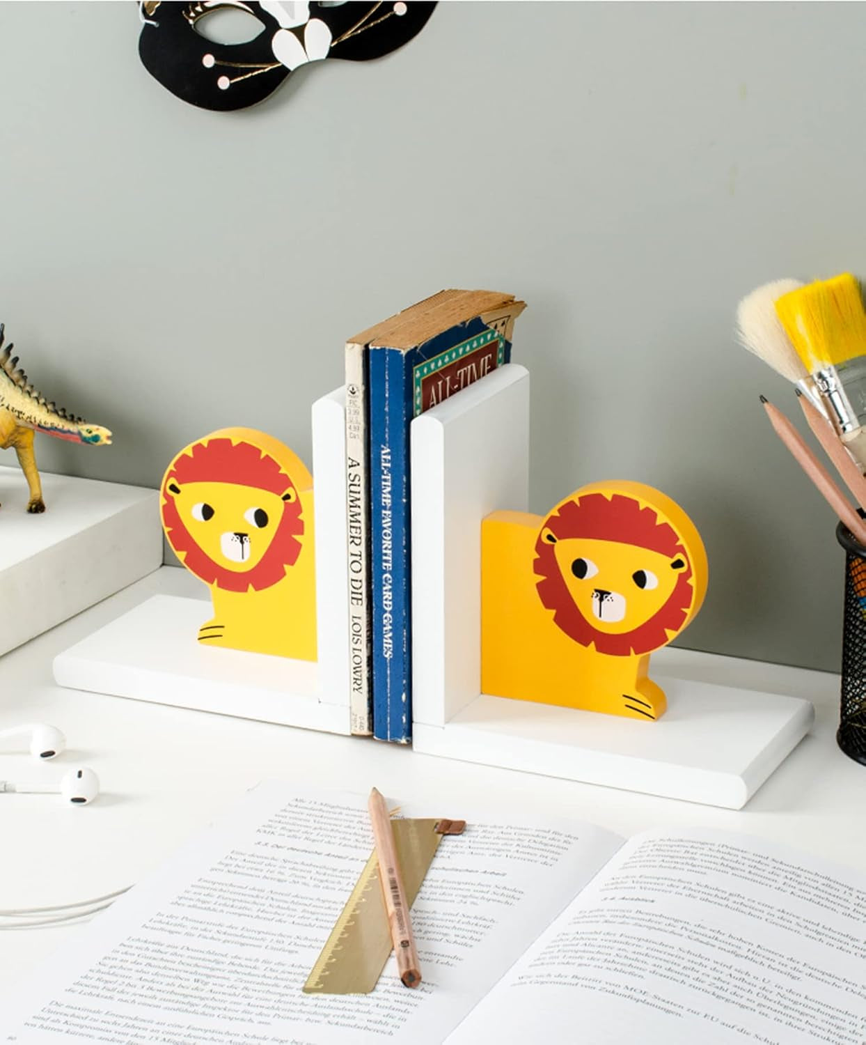 Kids Bookends- Wooden Lion King Bookends for Boys - Wood Lion Nursery Room Decorative Bookends