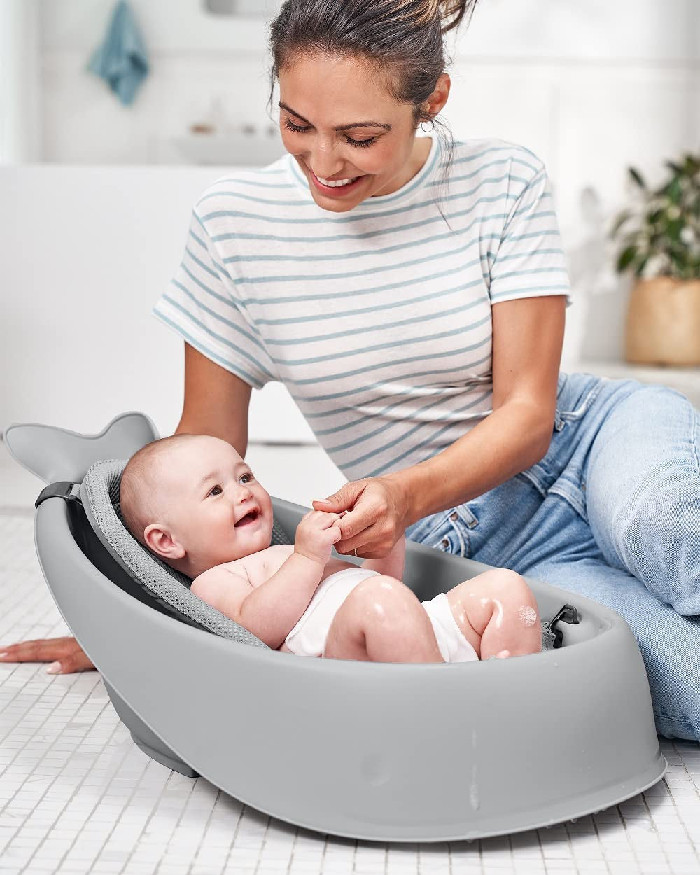 Skip Hop 3-Stage Smart Sling Baby Bath Tub and Waterfall Rinser Bundle