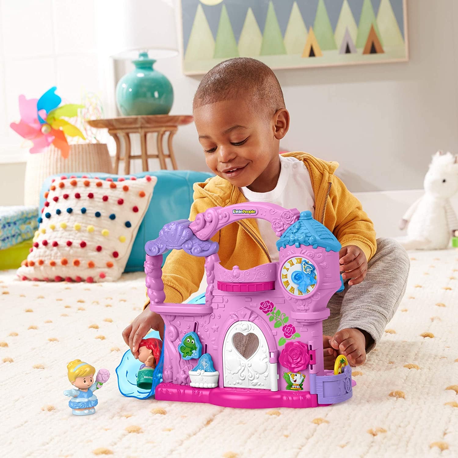 Fisher-Price Little People Toddler Toy Disney Princess Play & Go Castle Portable Playset for Pretend Play Kids Ages 18+ Months​