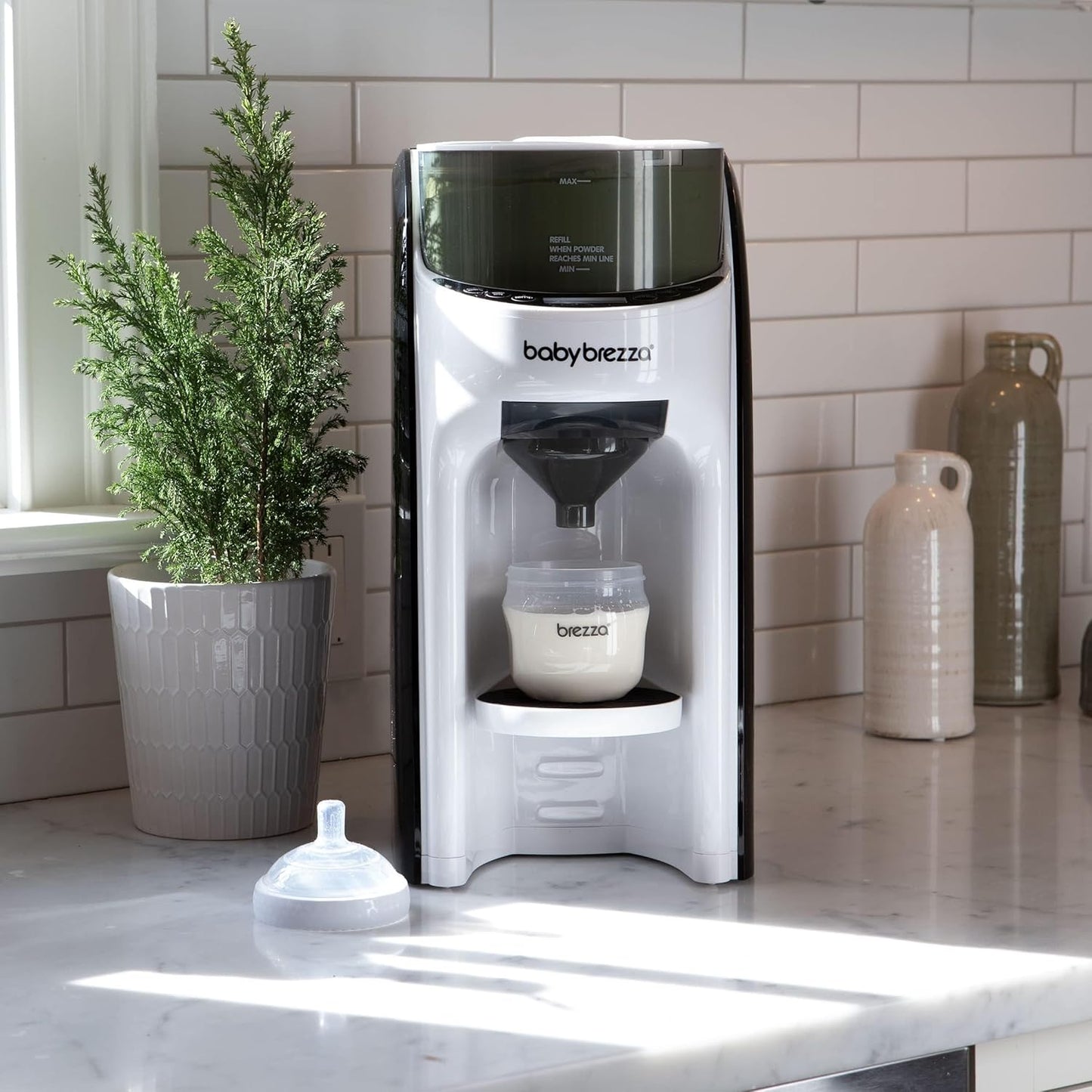 Baby Brezza New and Improved Formula Pro Advanced Formula Dispenser Machine - Automatically Mix a Warm Formula Bottle Instantly - Easily Make Bottle with Automatic Powder Blending, Charcoal