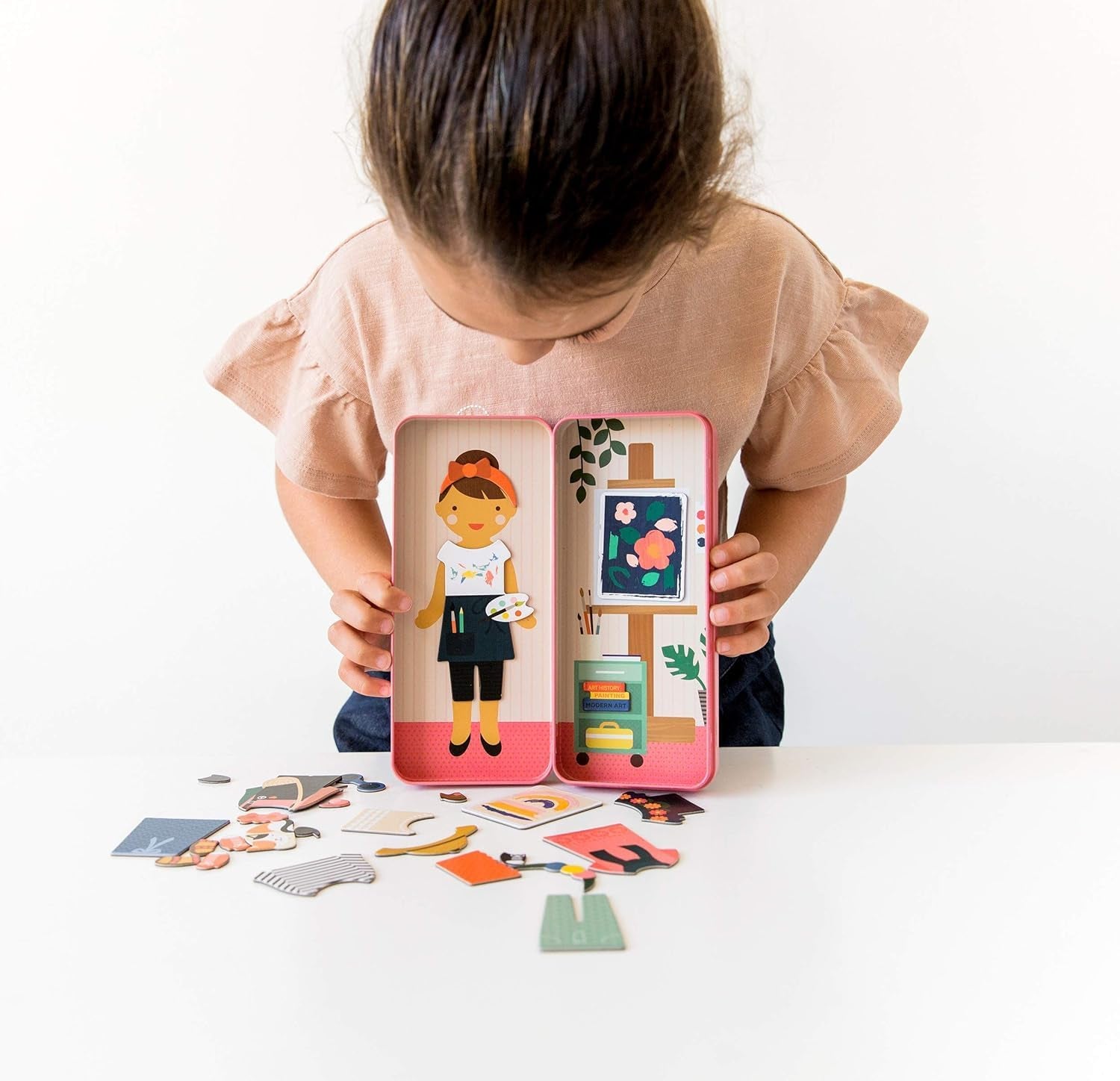 Petit Collage Shine Bright Magnetic Dress up at the Studio – Magnetic Game Board with Mix and Match Magnetic Pieces, Ideal for Ages 3+ – Includes 2 Scenes and 25 Creative Magnetic Pieces