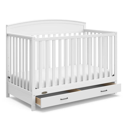 Graco Benton 5-In-1 Convertible Crib (White) – GREENGUARD Gold Certified, Converts from Baby Crib to Toddler Bed, Daybed and Full-Size Bed, Fits Standard Full-Size Crib Mattress