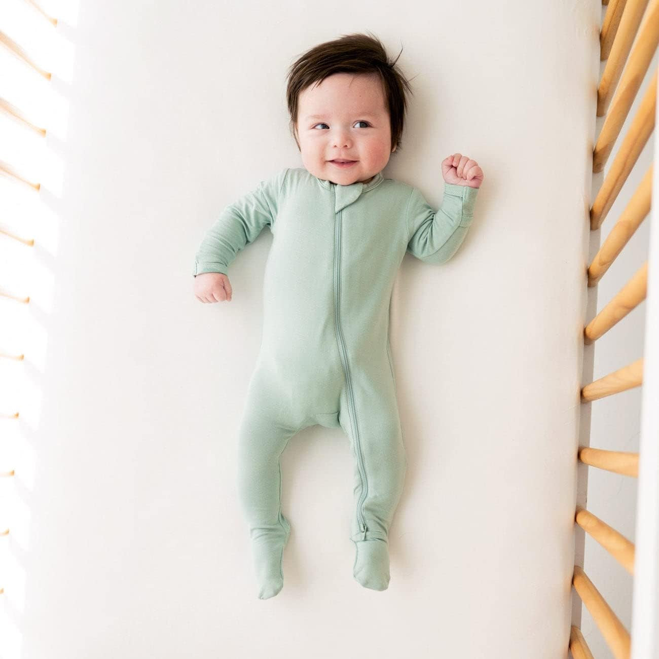 KYTE BABY Unisex Zipper Closure Footies, Rayon Made from Bamboo, 0-24 Months