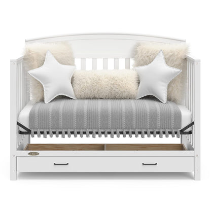 Graco Benton 5-In-1 Convertible Crib with Drawer (White) - Converts from Baby Crib to Toddler Bed, Daybed and Full-Size Bed, Fits Standard Full-Size Crib Mattress, Adjustable Mattress Support Base