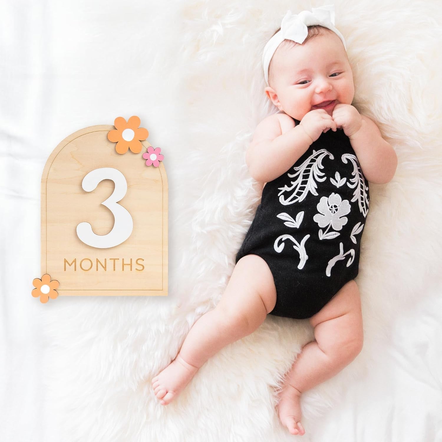 Chippi & Co Cute Monthly Baby Milestone Board, Month Milestone Girl, Boy, Milestone Signs Wooden Circles for Newborn, Infant, Meses De Bebes Para Fotos, 1-12 Months Age Cards Discs for Photo Props