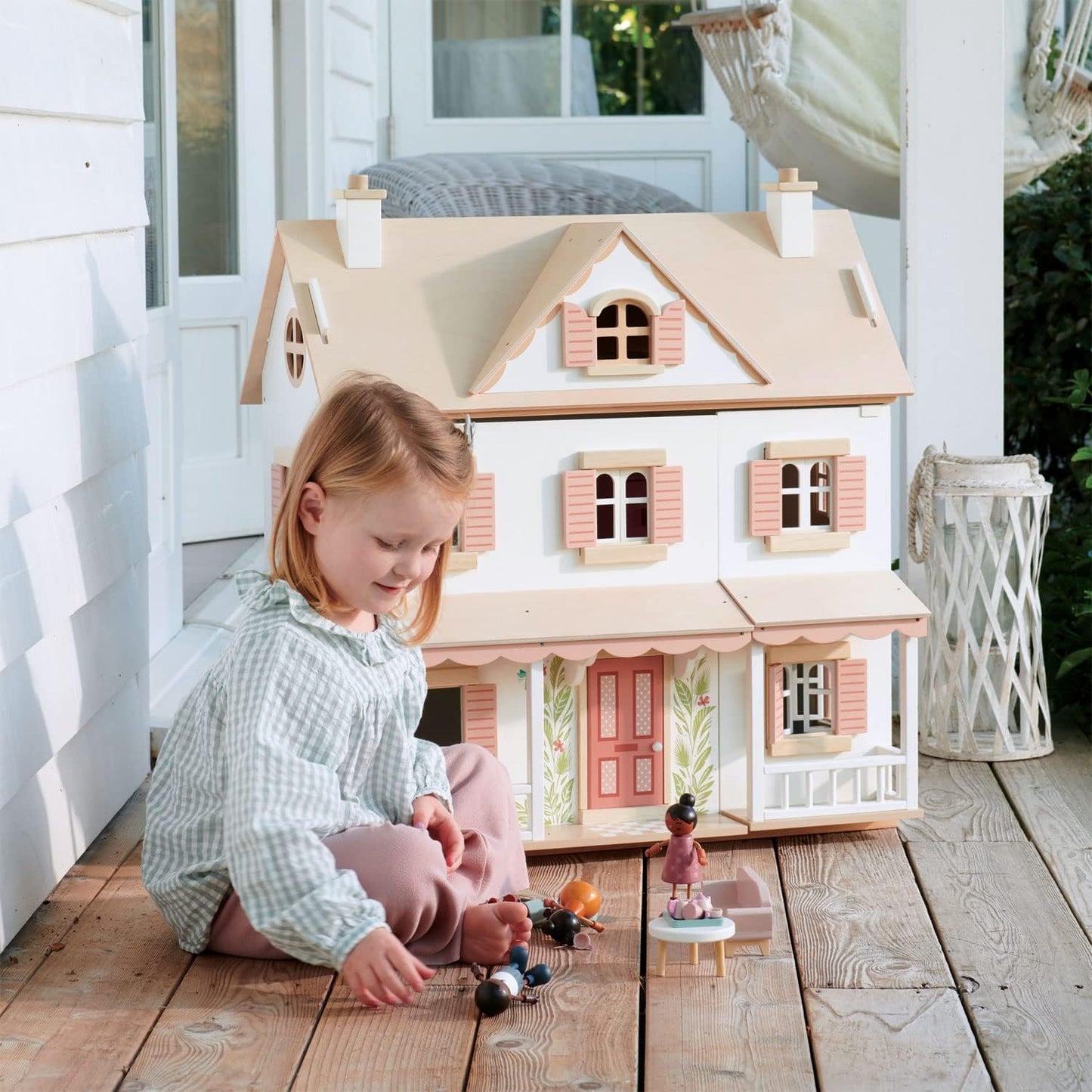 Tender Leaf Toys - Humming Bird House - 3 Story Large Wooden Colonial Style Doll House - Encourages Role-Play and Story Invention in Boys and Girls - Age 3+