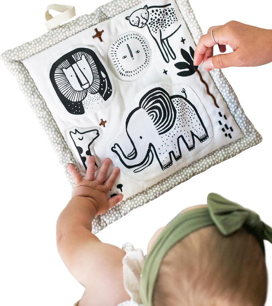 Wee Gallery Organic Safari Activity Pad - High Contrast Tummy Time Play Mat with 6 Interactive Activities - Soft Sensory Toys for Babies - Visual & Motor Skill Development Toy