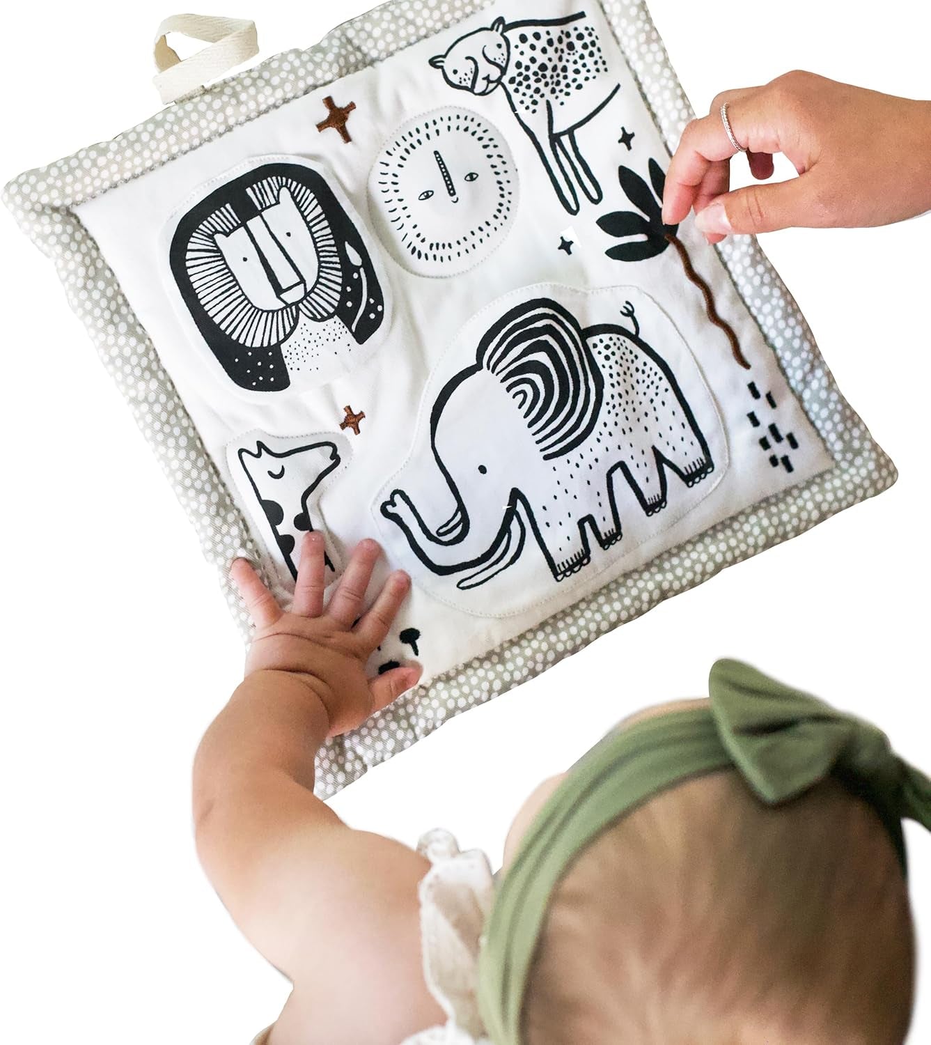 Wee Gallery Organic Ocean Activity Pad - High Contrast Tummy Time Play Mat with 6 Interactive Activities - Soft Sensory Toys for Babies - Visual & Motor Skill Development Toy