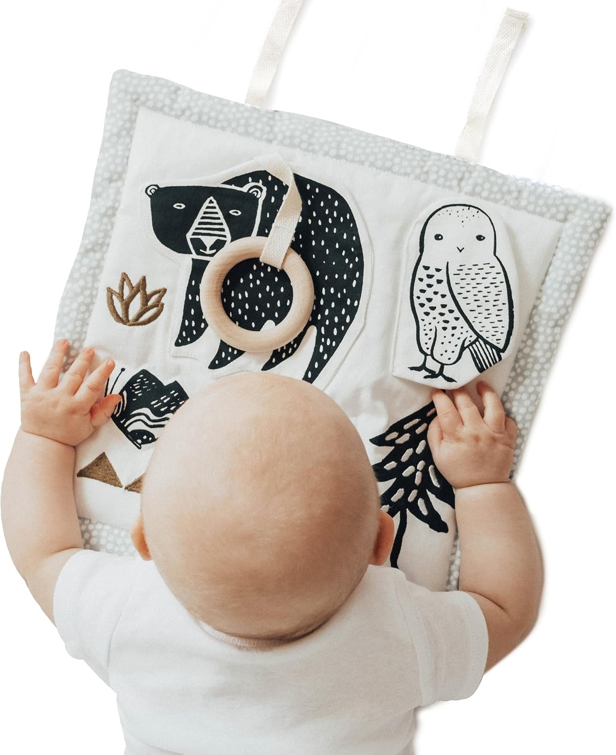 Wee Gallery Organic Safari Activity Pad - High Contrast Tummy Time Play Mat with 6 Interactive Activities - Soft Sensory Toys for Babies - Visual & Motor Skill Development Toy